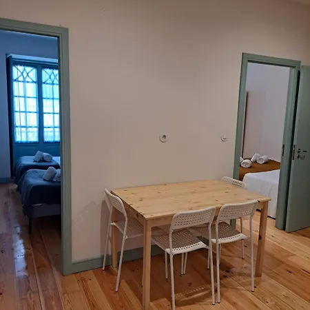 Near River 63 דירה וילה נובה דה גאיה