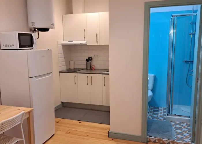 Near River 63 Apartament *